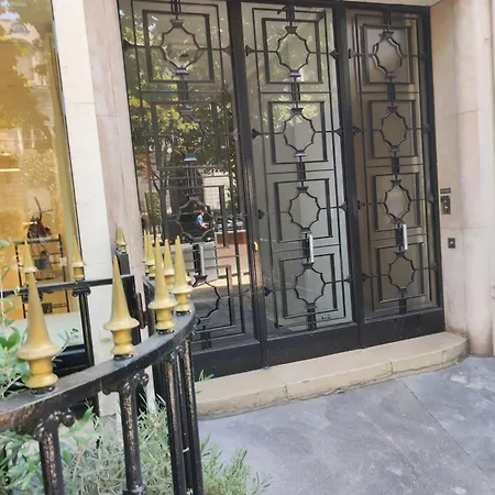 Montaigne Champs Elysees * Paris